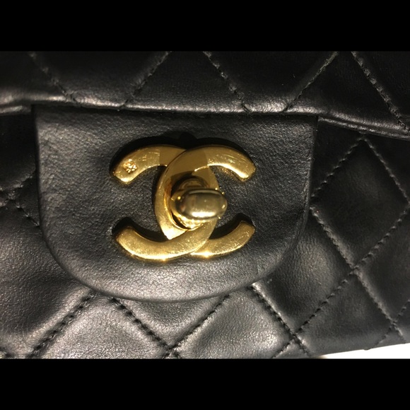 CHANEL vintage classic double flap size small. - Picture 2 of 8